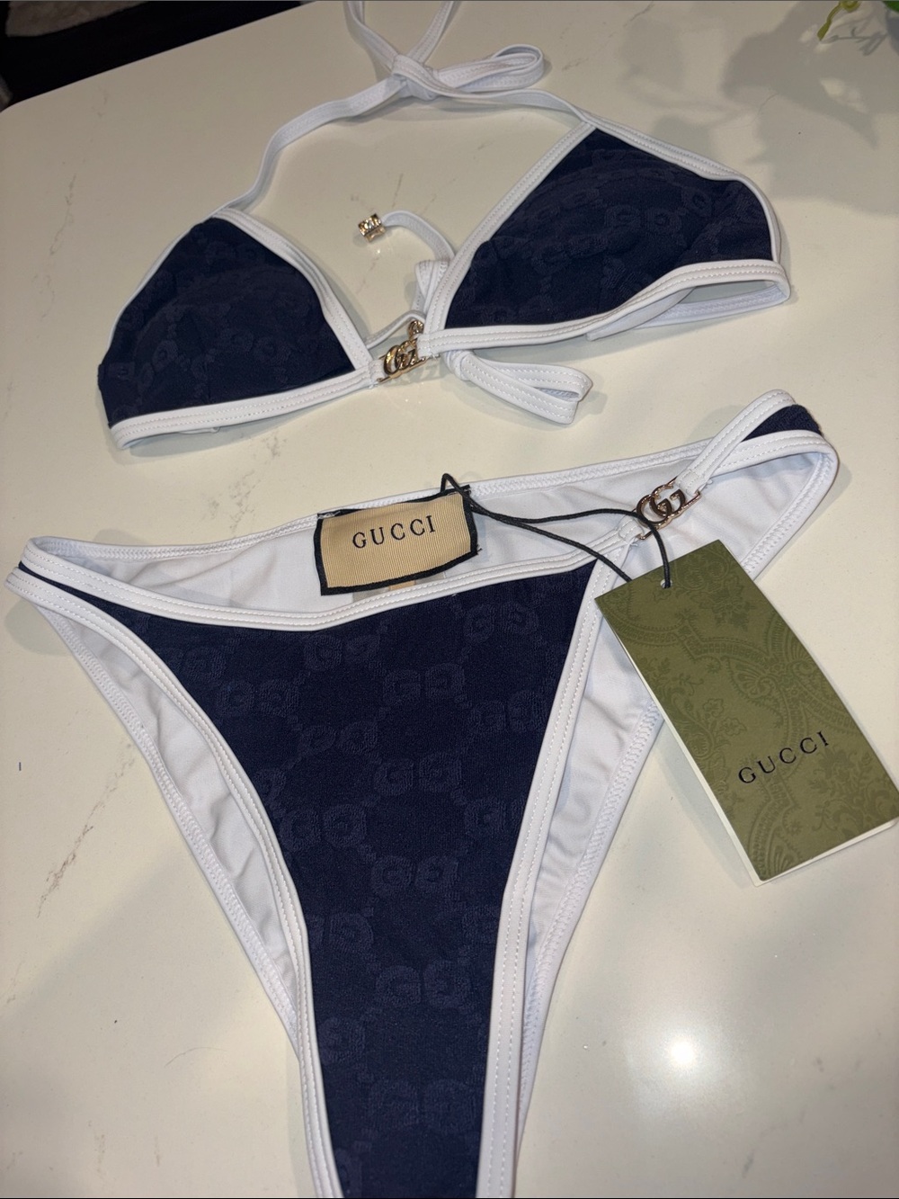 Women’s Gucci Navy & White bikini size large
